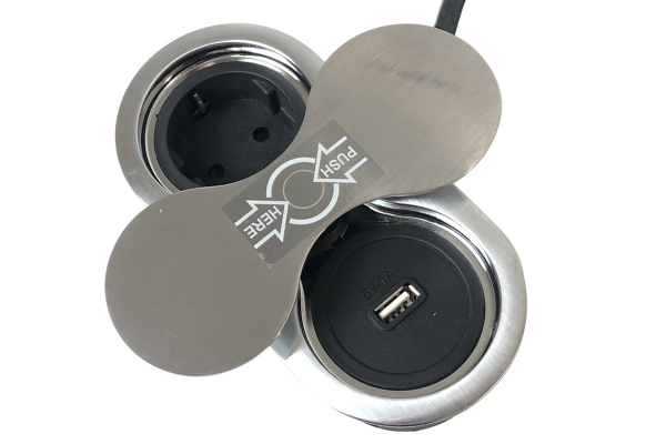 Удлинитель Eight овальная 1 розетка 1 USB Хром шлифованный SFL