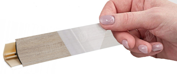 Плинтус LB 15 Дуб Канадский 3,0 м 85