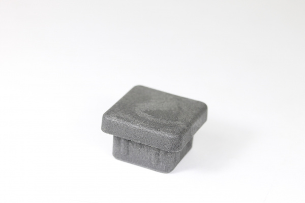 Заглушка 22х22 мм микрон Чёрная