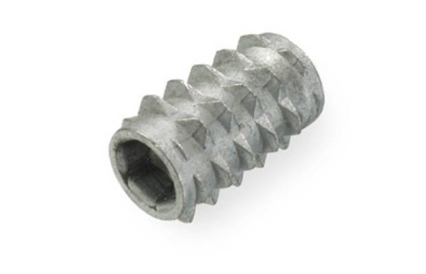 Футорка М6 9,5 х 18мм Цинк