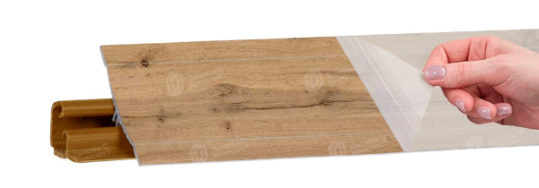 Плинтус LB 231 Дуб натуральный 3,0 м 123