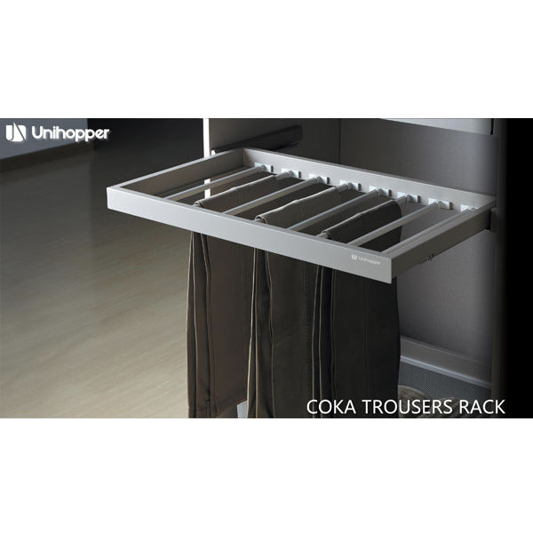 Выдвижная вешалка для брюк COKA 800 с доводчиком CLIP-ON Unihopper